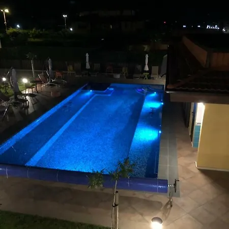 Em Hotell 2*